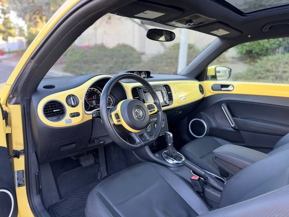 2013 Volkswagen A5 Beetle - Image 16 of 20
