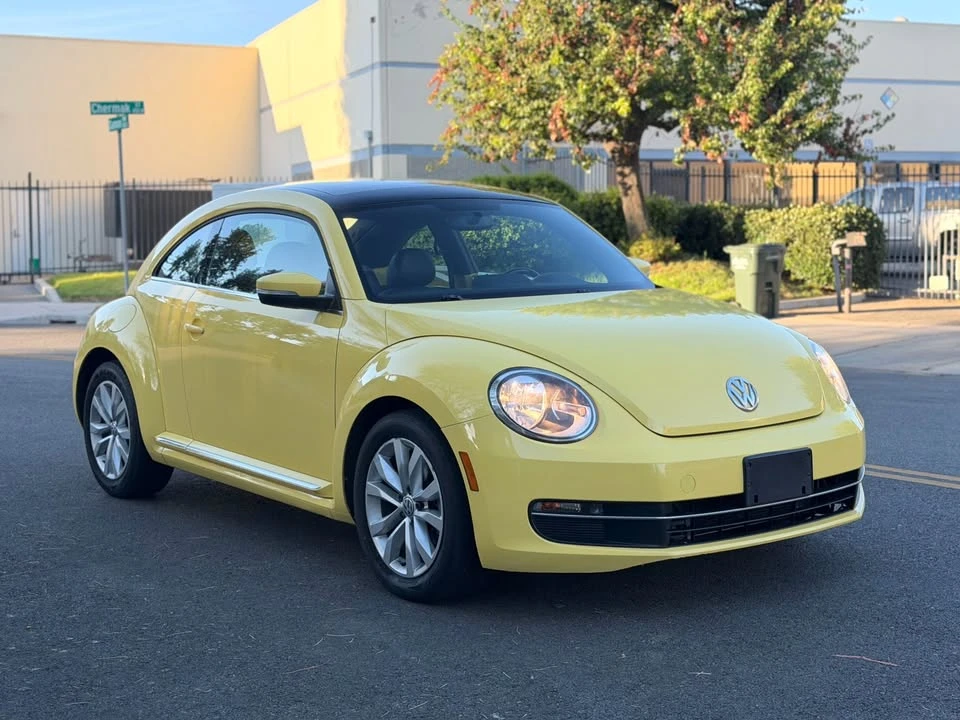 2013 Volkswagen A5 Beetle - Image 5 of 20