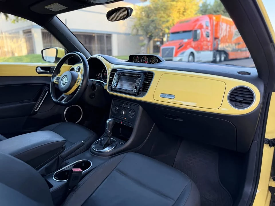 2013 Volkswagen A5 Beetle - Image 17 of 20