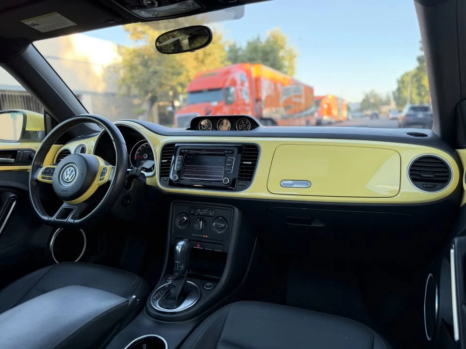 2013 Volkswagen A5 Beetle - Image 10 of 20
