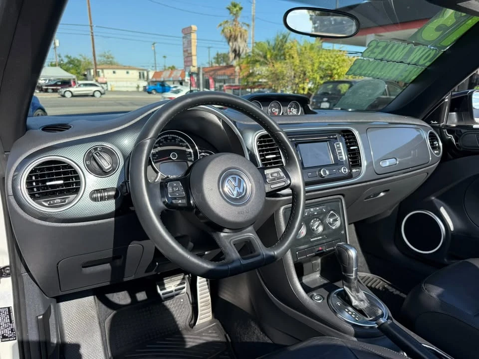 2013 Volkswagen A5 Beetle - Image 17 of 20