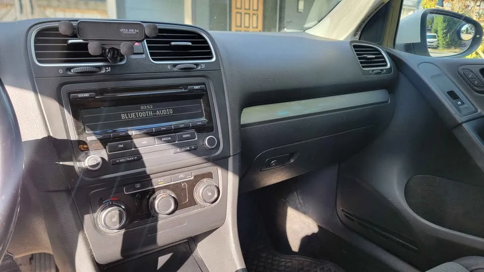 2013 Volkswagen Golf - Image 6 of 11