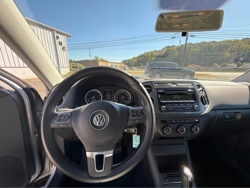 2013 Volkswagen Tiguan - Image 7 of 12