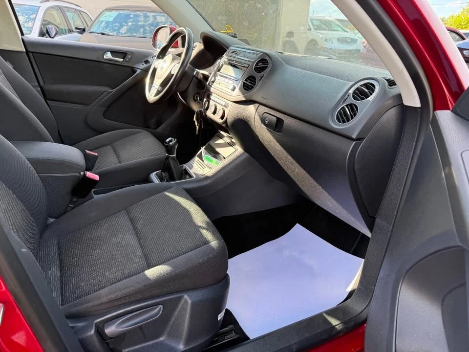 2013 Volkswagen Tiguan - Image 14 of 20
