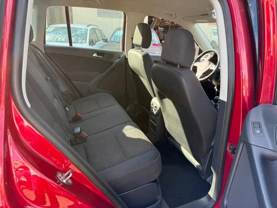 2013 Volkswagen Tiguan - Image 19 of 20