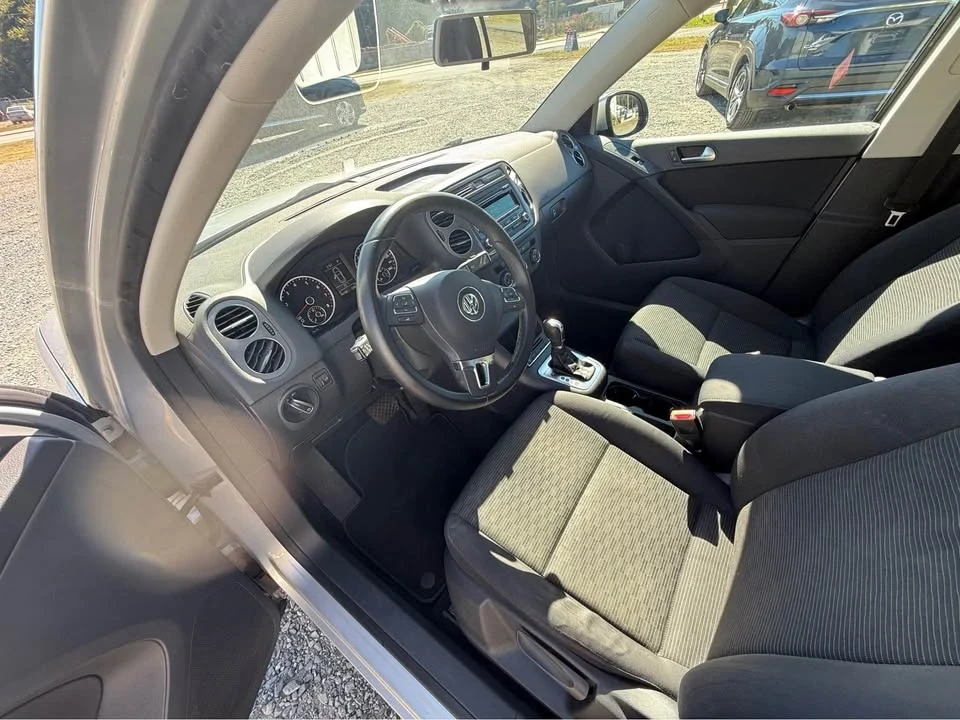 2013 Volkswagen Tiguan - Image 6 of 12