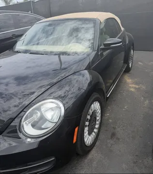 2013 Volkswagen Beetle Convertible