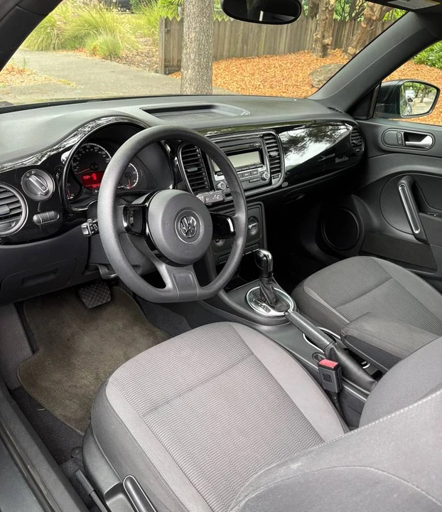 2013 Volkswagen A5 Beetle - Image 7 of 10