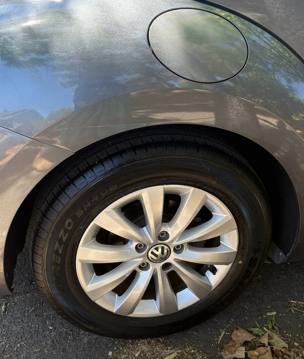 2013 Volkswagen A5 Beetle - Image 9 of 10