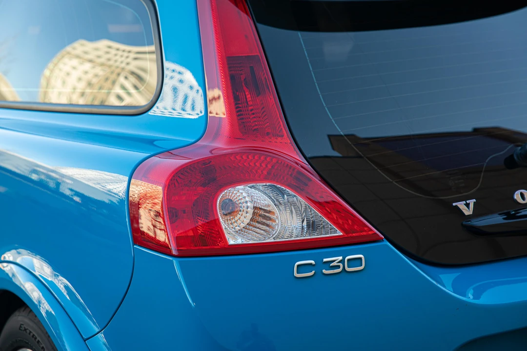 2013 Volvo C30 - Image 17 of 31