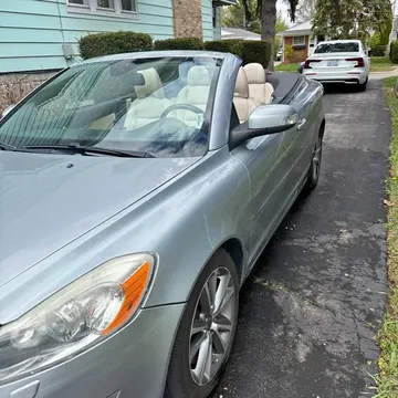 2013 Volvo C70 Convertible 2D