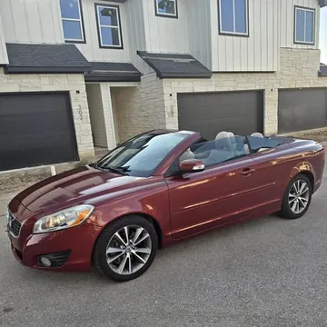 2013 Volvo C70 T5 Convertible 2D