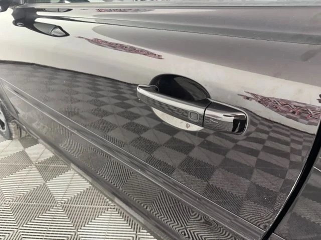 2013 Volvo C70 2nd Gen - Image 21 of 31
