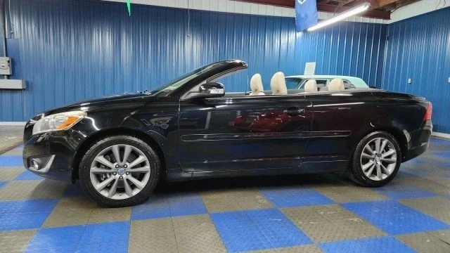 2013 Volvo C70 2nd Gen - Image 2 of 12