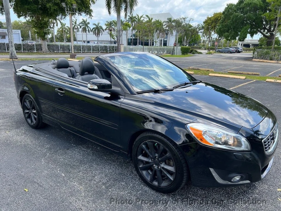 2013 Volvo C70 2nd Gen - Image 2 of 12