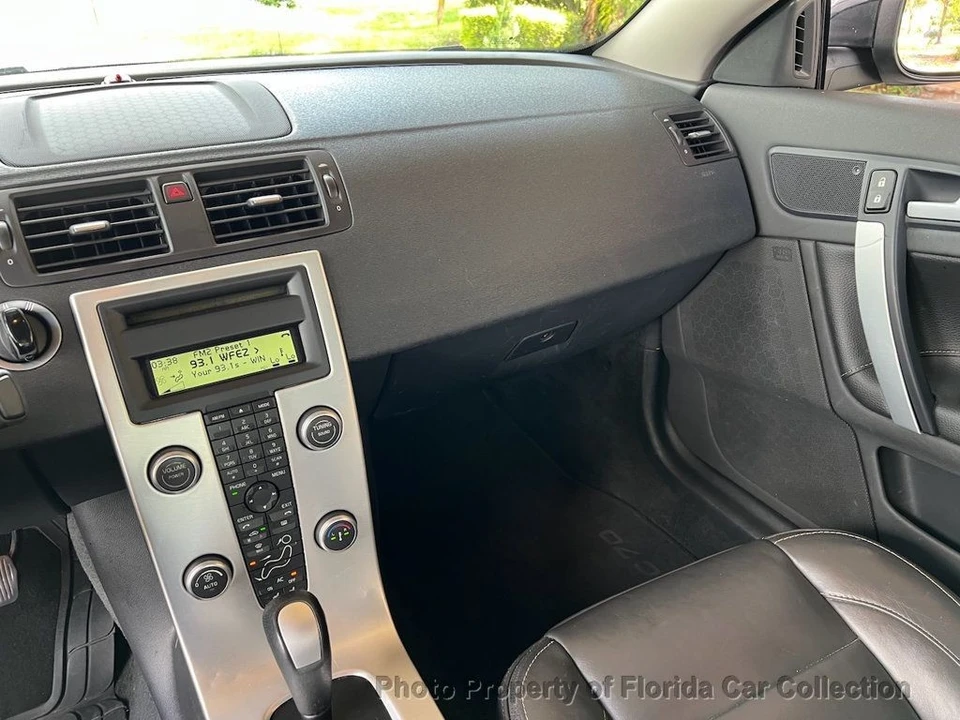 2013 Volvo C70 2nd Gen - Image 8 of 12