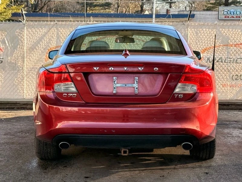 2013 Volvo C70 2nd Gen - Image 10 of 12