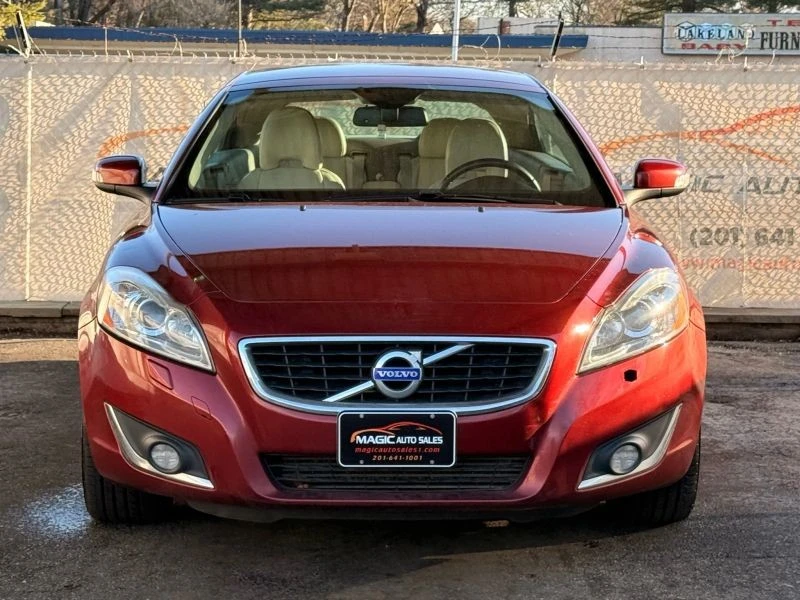2013 Volvo C70 2nd Gen - Image 5 of 12