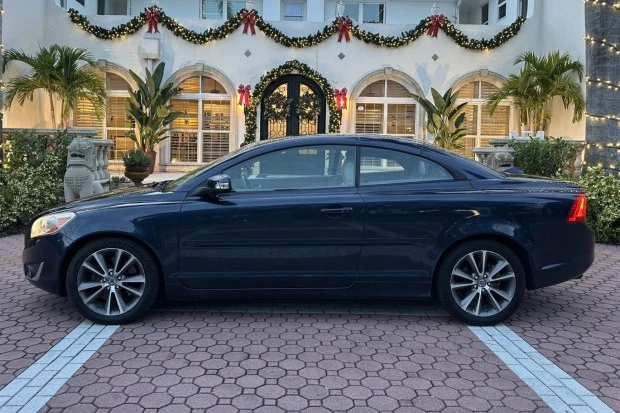 2013 Volvo C70 2nd Gen - Image 3 of 7