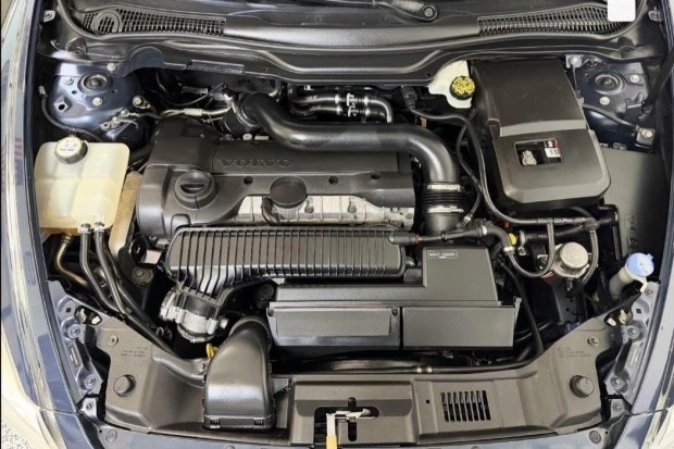 2013 Volvo C70 2nd Gen - Image 6 of 7