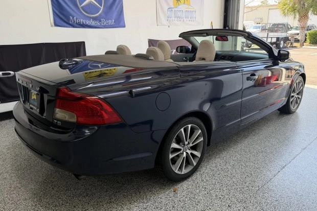 2013 Volvo C70 2nd Gen - Image 2 of 7