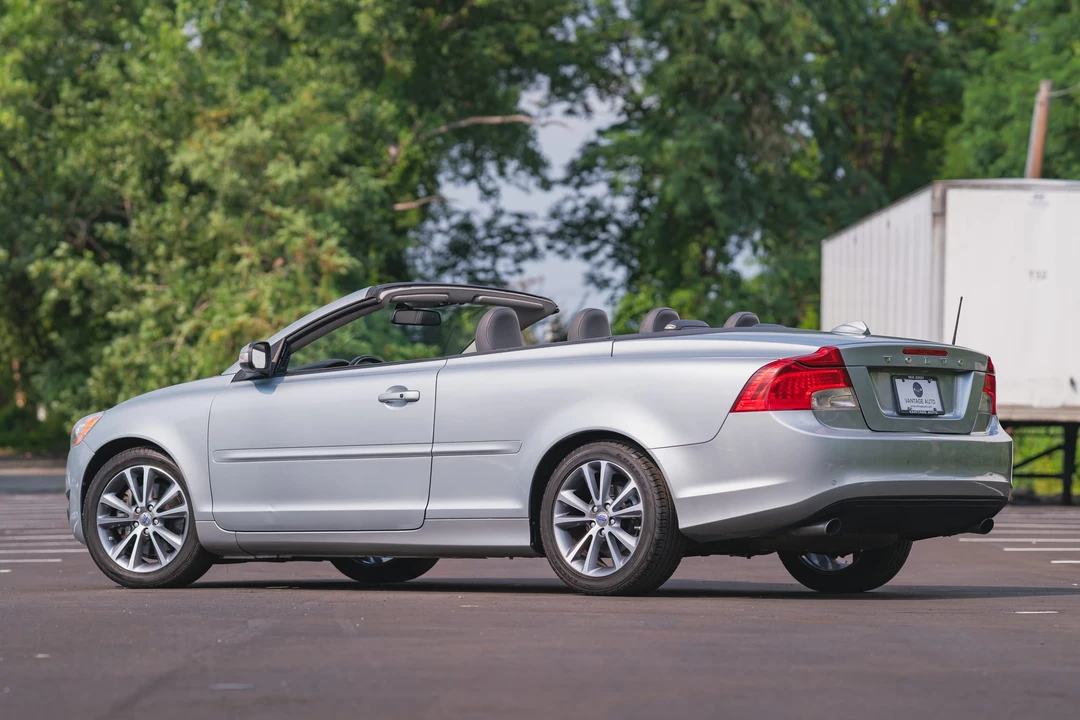 2013 Volvo C70 2nd Gen - Image 6 of 31