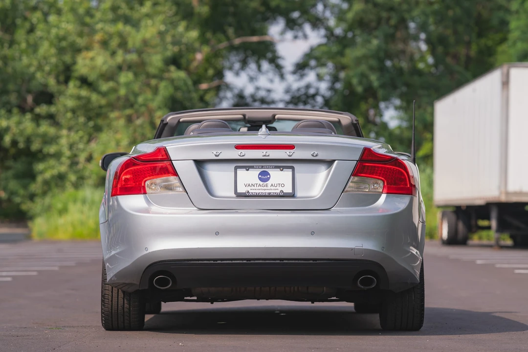 2013 Volvo C70 2nd Gen - Image 9 of 31