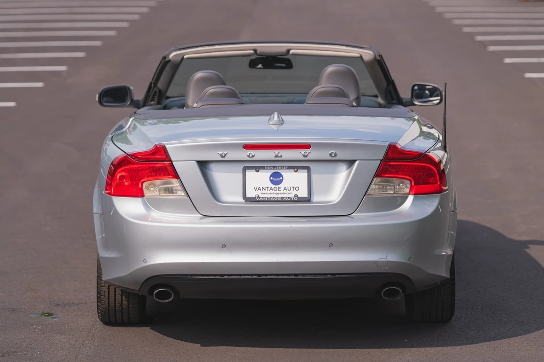 2013 Volvo C70 2nd Gen - Image 10 of 31