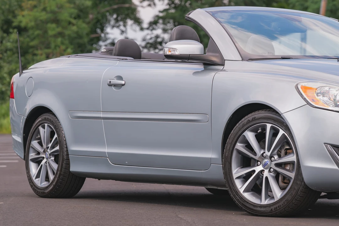 2013 Volvo C70 2nd Gen - Image 21 of 31
