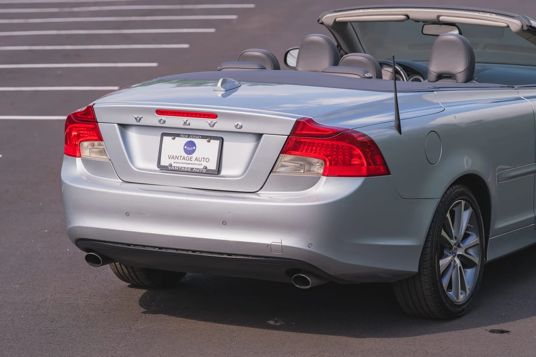 2013 Volvo C70 2nd Gen - Image 23 of 31
