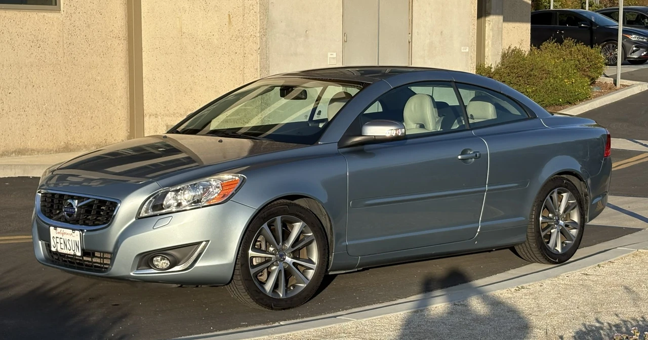 2013 Volvo C70 2nd Gen - Image 11 of 31