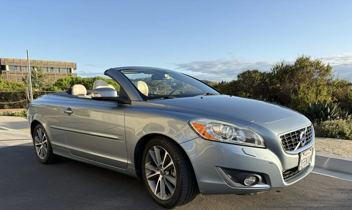 2013 Volvo C70 2nd Gen - Image 8 of 31