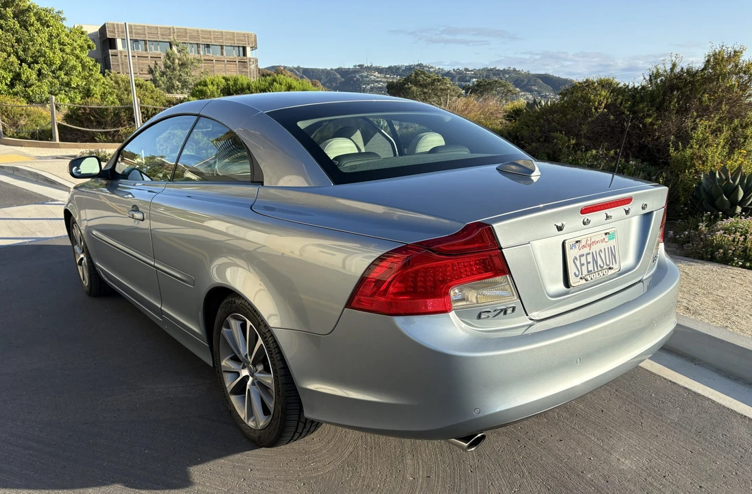 2013 Volvo C70 2nd Gen - Image 13 of 31