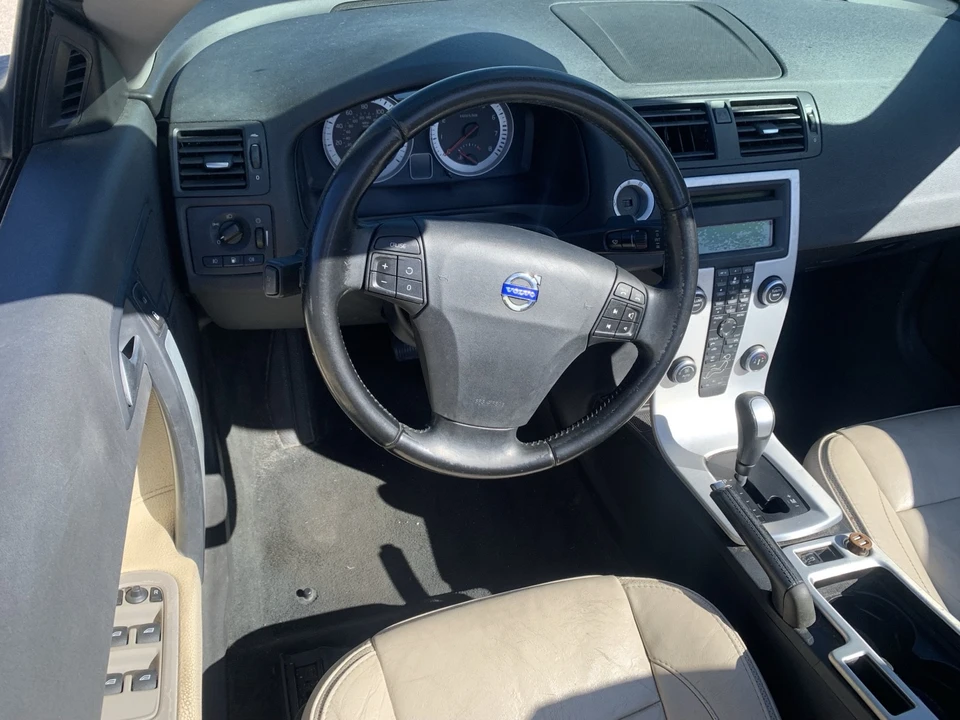 2013 Volvo C70 2nd Gen - Image 17 of 21