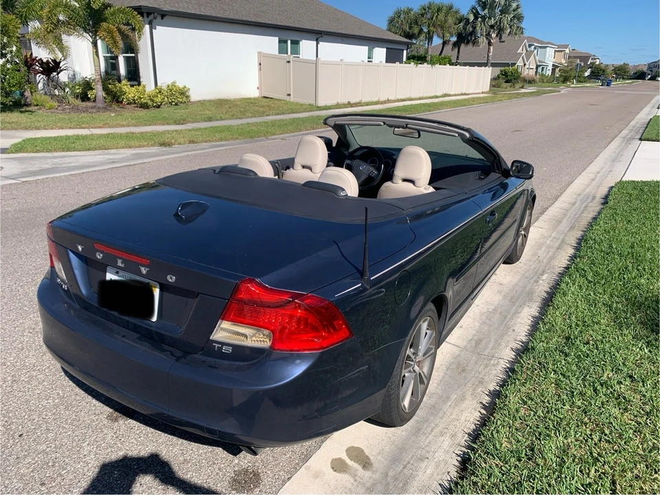 2013 Volvo C70 2nd Gen - Image 10 of 21