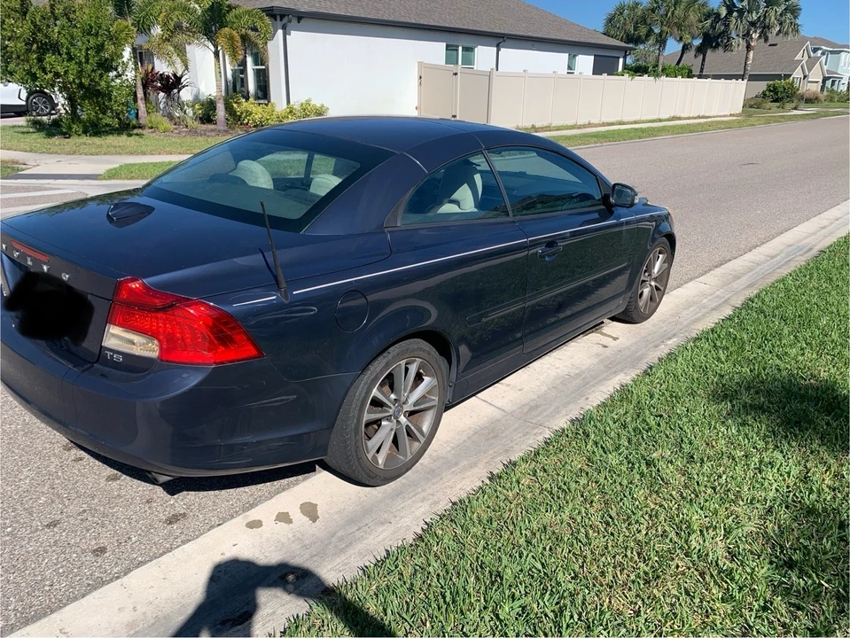 2013 Volvo C70 2nd Gen - Image 3 of 21