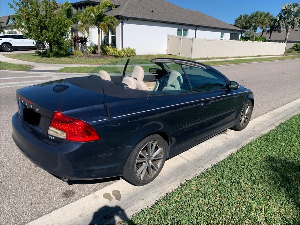 2013 Volvo C70 2nd Gen - Image 9 of 21
