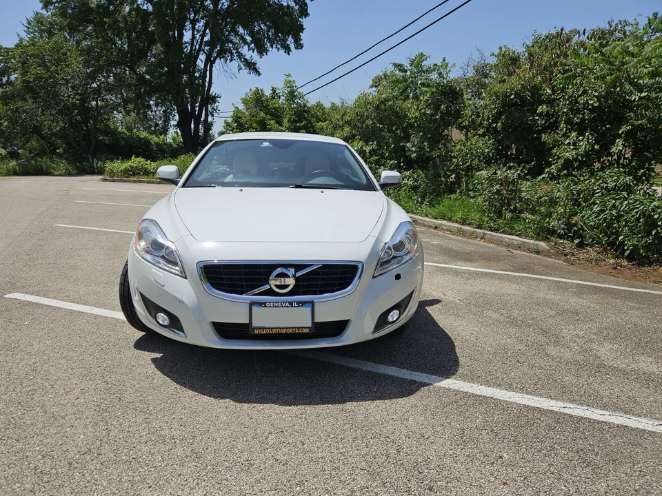 2013 Volvo C70 2nd Gen - Image 3 of 14