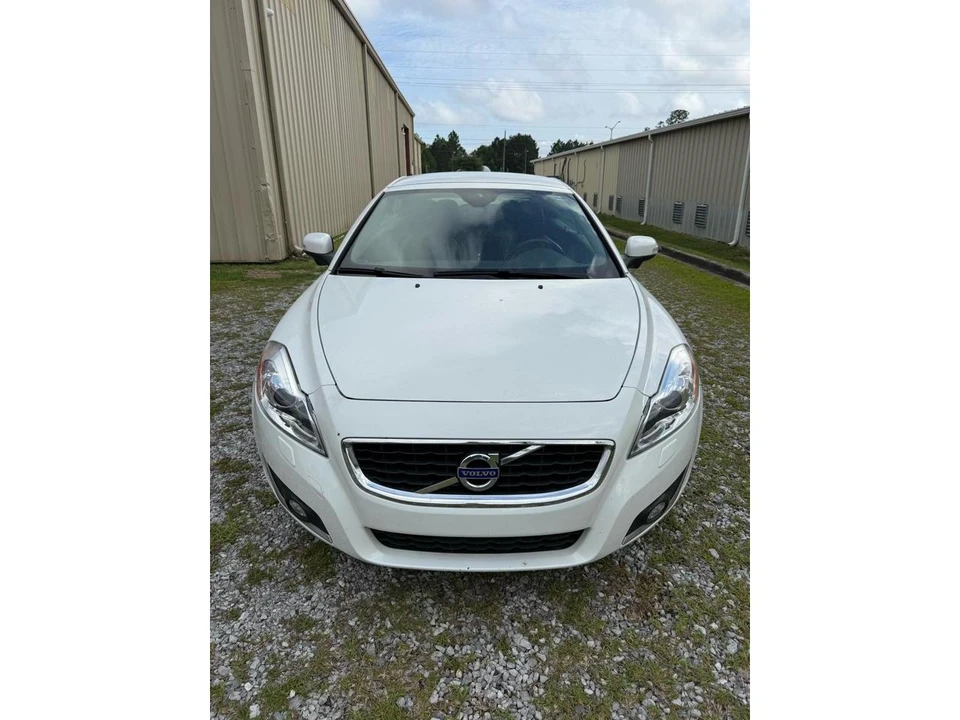 2013 Volvo C70 2nd Gen - Image 2 of 12