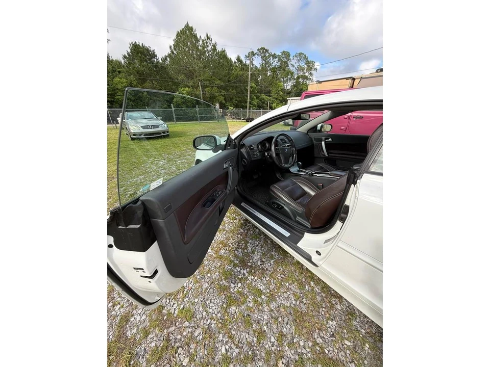 2013 Volvo C70 2nd Gen - Image 10 of 12
