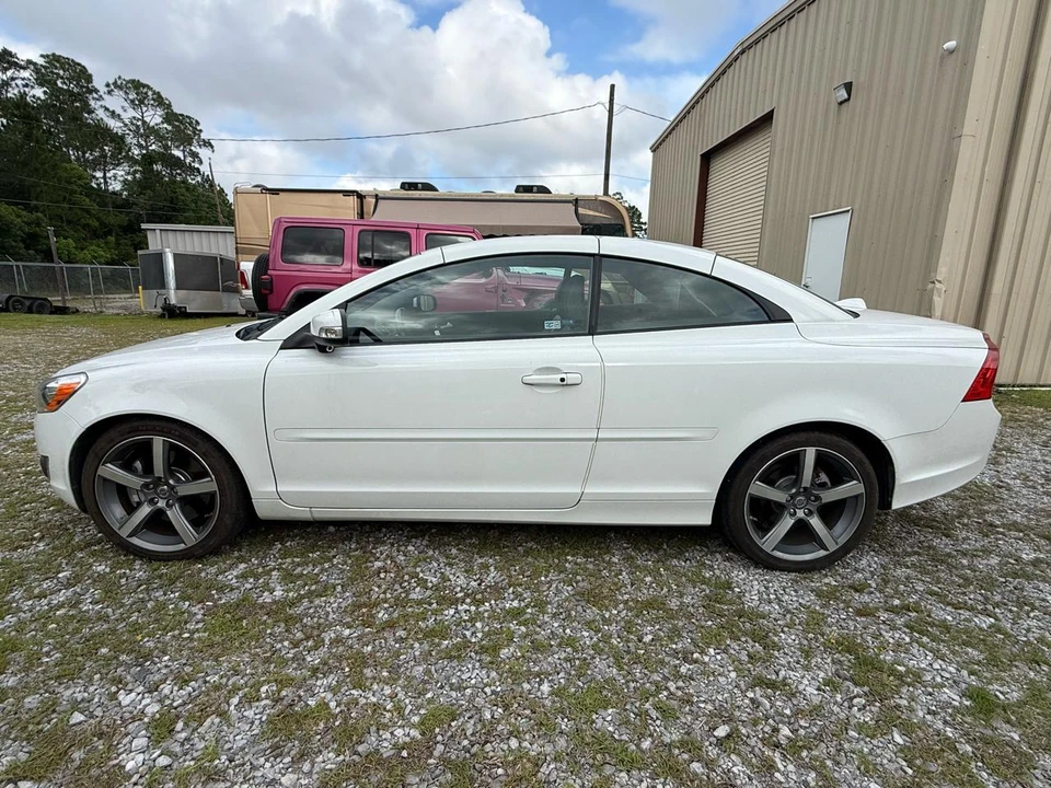 2013 Volvo C70 2nd Gen - Image 3 of 12