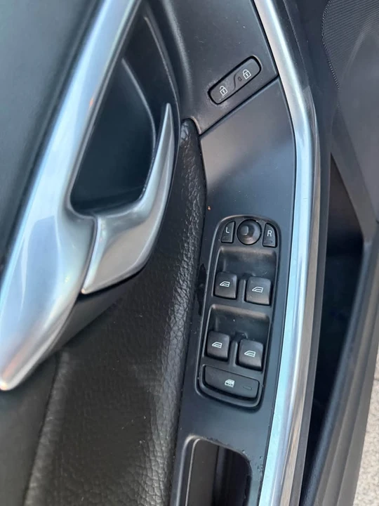 2013 Volvo S40 - Image 12 of 15
