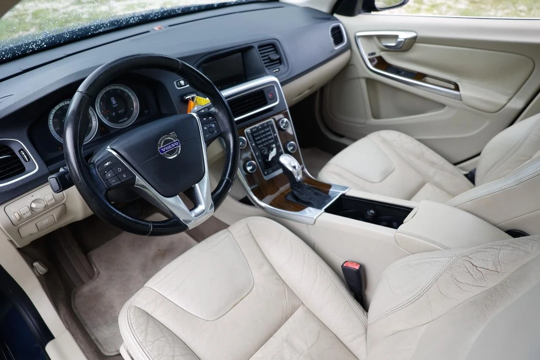 2013 Volvo S60 2nd Gen - Image 4 of 31