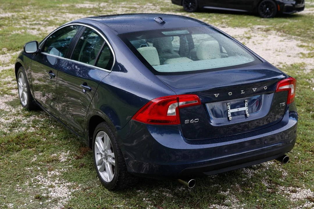 2013 Volvo S60 2nd Gen - Image 5 of 31