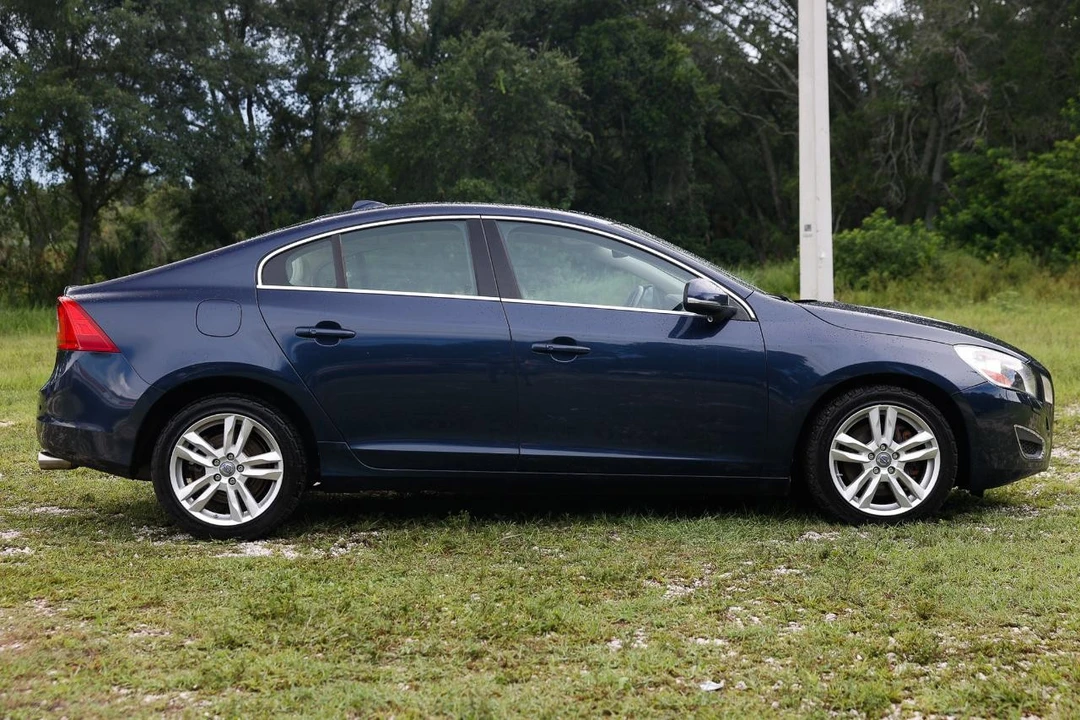 2013 Volvo S60 2nd Gen - Image 13 of 31
