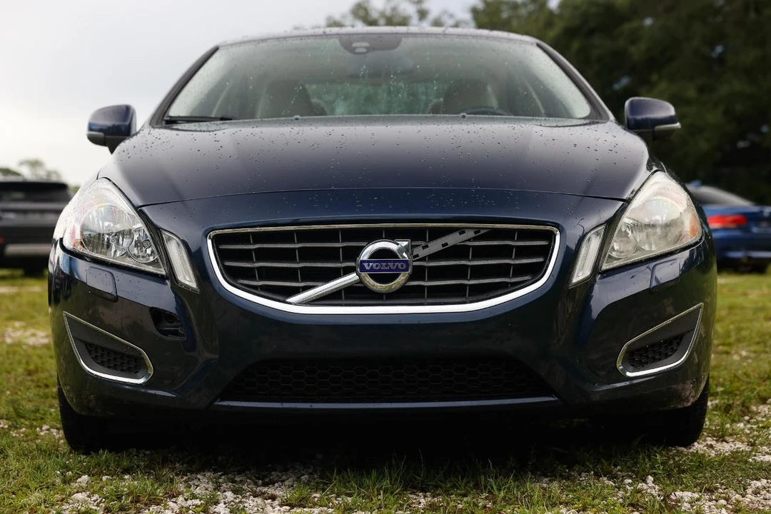 2013 Volvo S60 2nd Gen - Image 19 of 31