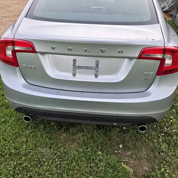 2013 Volvo S60 T5 Cross Country Sedan 4D
