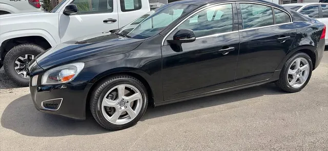 2013 Volvo S60 T5 Platinum Sedan 4D