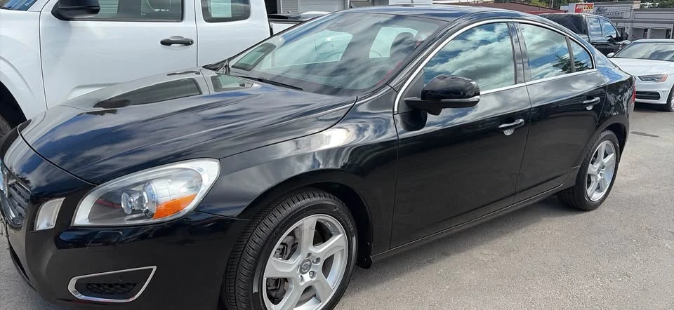 2013 Volvo S60 2nd Gen - Image 2 of 14