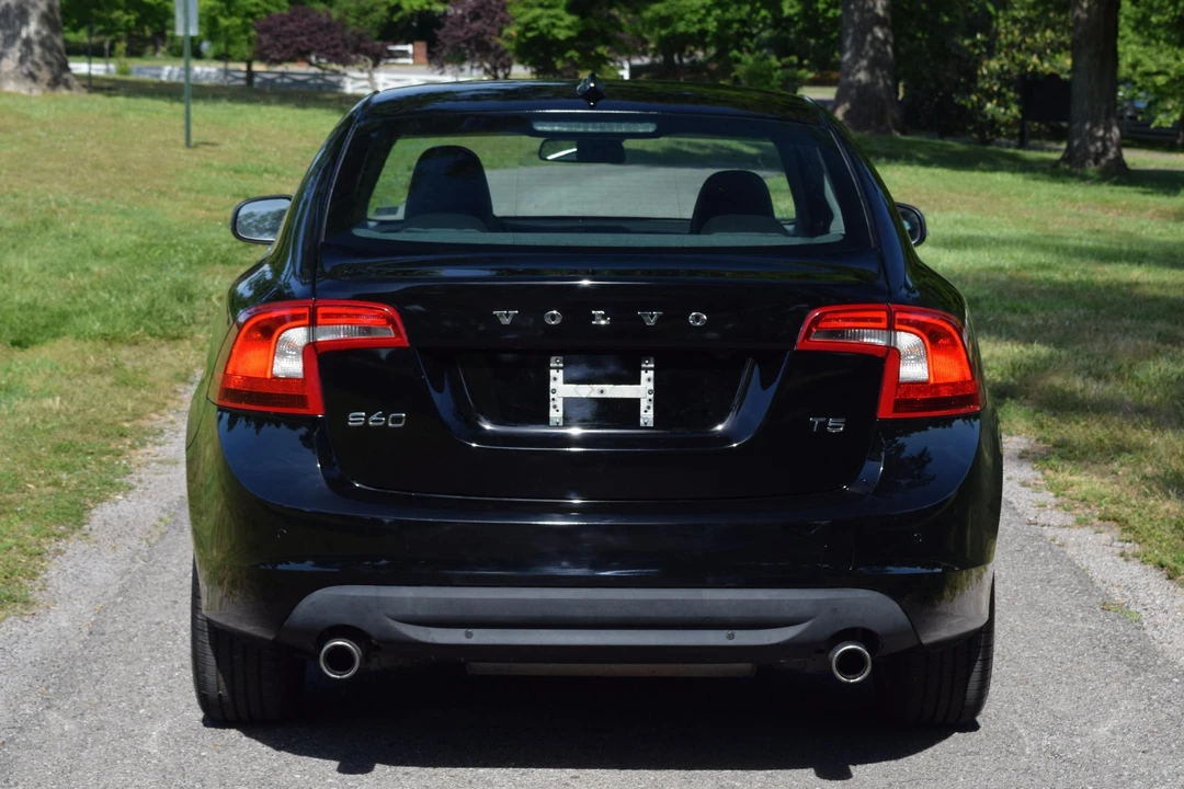 2013 Volvo S60 2nd Gen - Image 5 of 31